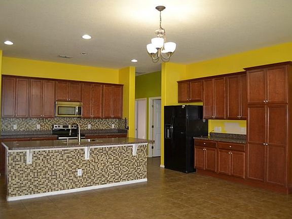 2nd image of 3955 Marietta Way
