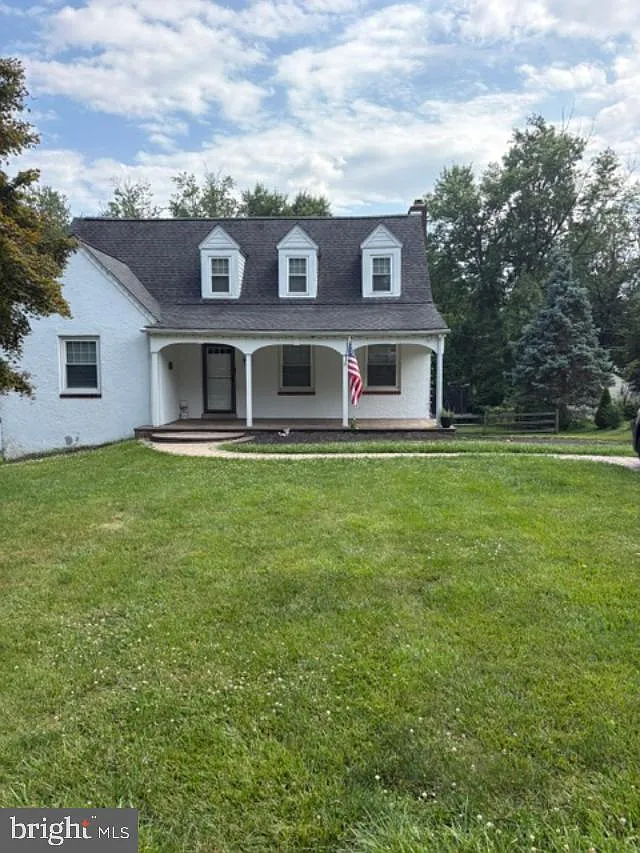 4 bed, 2073 sqft, $3,550 — Photo 1