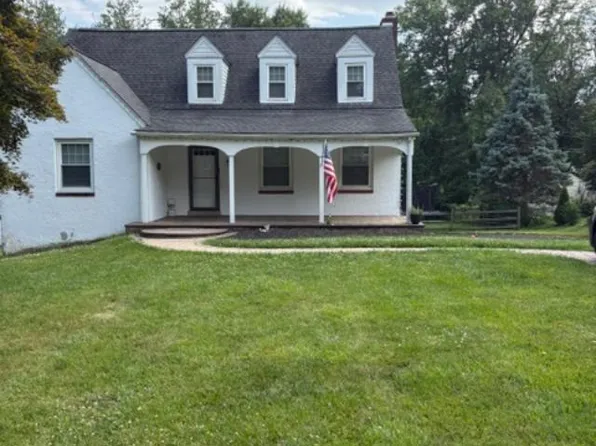 90 Clearview Ave, Huntingdon Valley, PA 19006