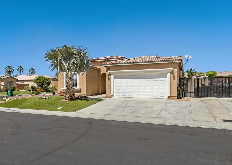 1st image of 83052 Carmel Mountain Dr