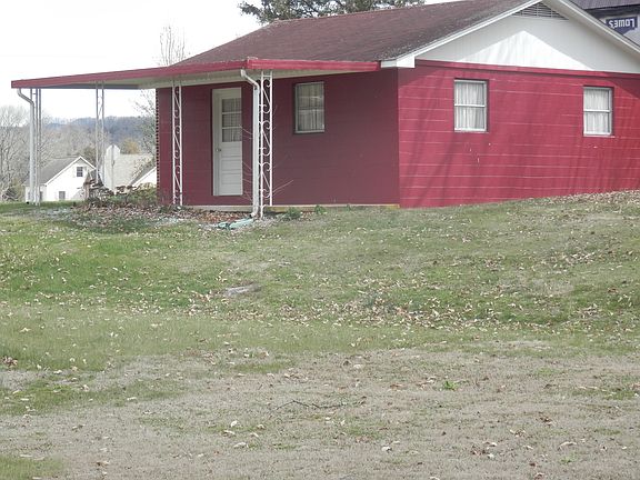 Detached Garage/Shop