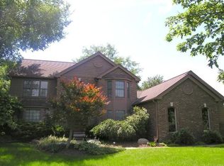 5913 Lohr Lake Dr, Ann Arbor, MI