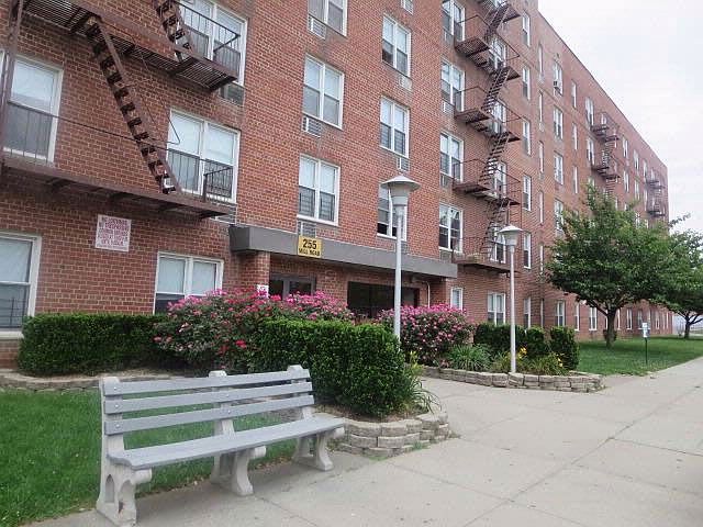 1st image of 30 Ebbitts St APT 2a