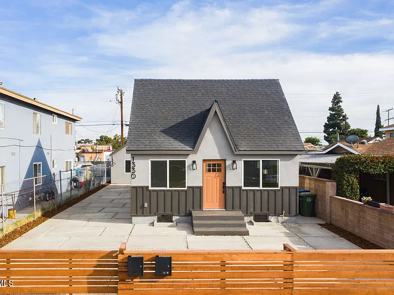 1330 Fraser Ave — Photo 1