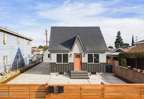 1330 Fraser Ave Photo 1