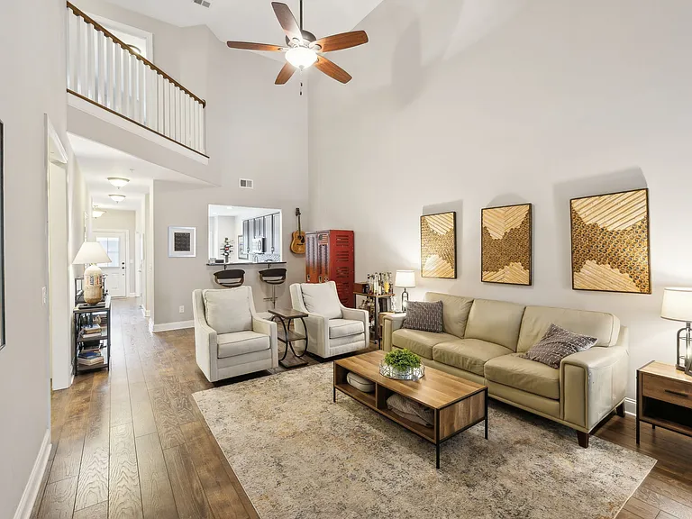 3238 Blue Sky Dr — Photo 10
