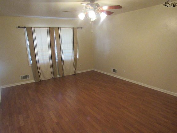 4th image of 1816 McGregor Ave