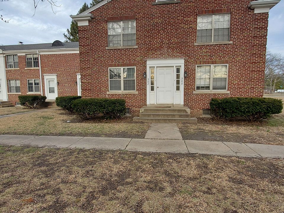 1st image of 300 E Park Dr #2