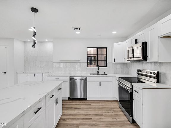 2nd image of 4120 Gannet Cir Unit 258