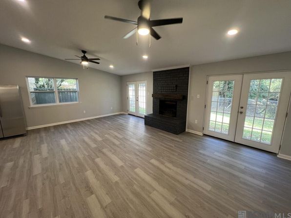 8803 Orleans Dr