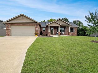 191 Sassenach Dr, Jackson, MO 63755