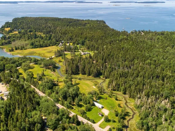 792 Tremont Road, Tremont, ME 04674