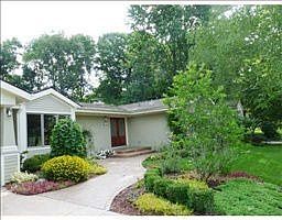 1st image of 2825 Provincial Dr