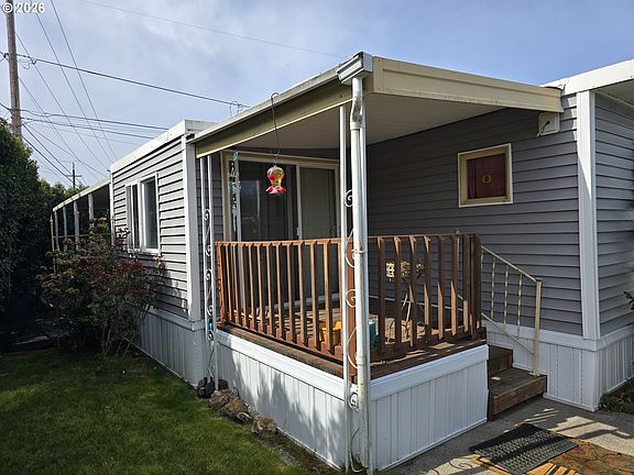 2nd image of 501 Division Ave Unit 28