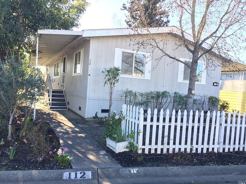 1st image of 112 Champagne Dr