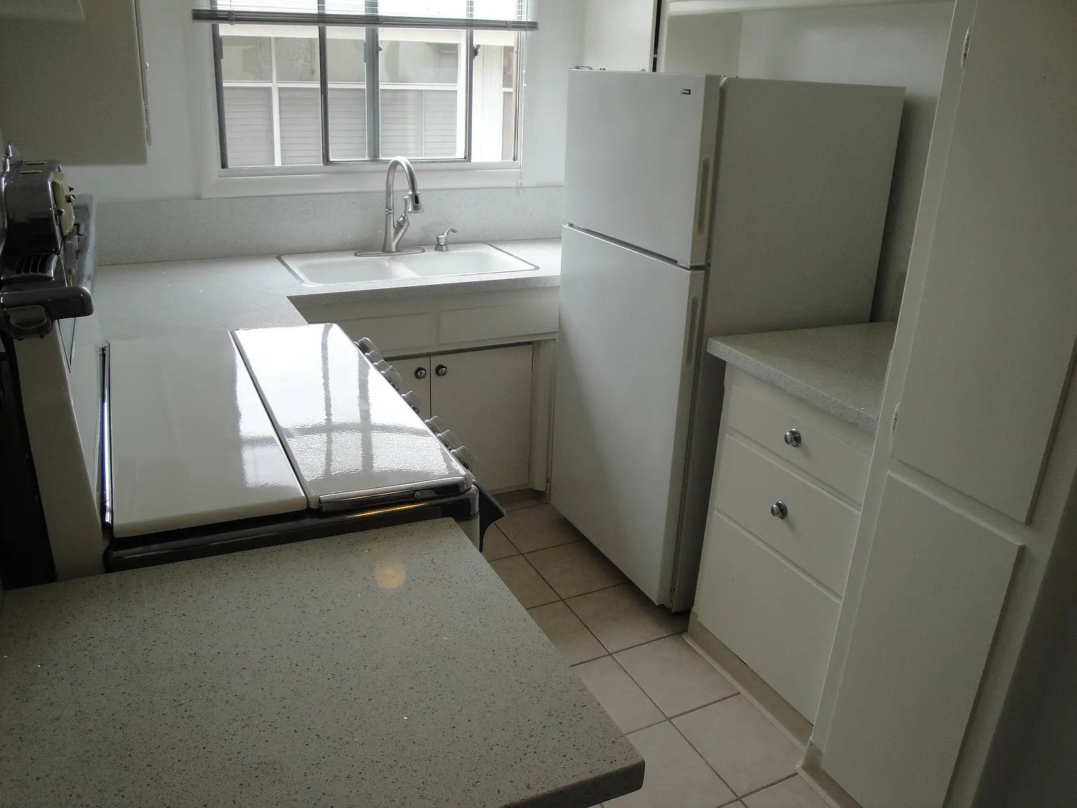 1 bed, 725 sqft, $2,395 — Photo 3