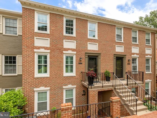 3223 Sutton Pl NW APT A, Washington, DC 20016