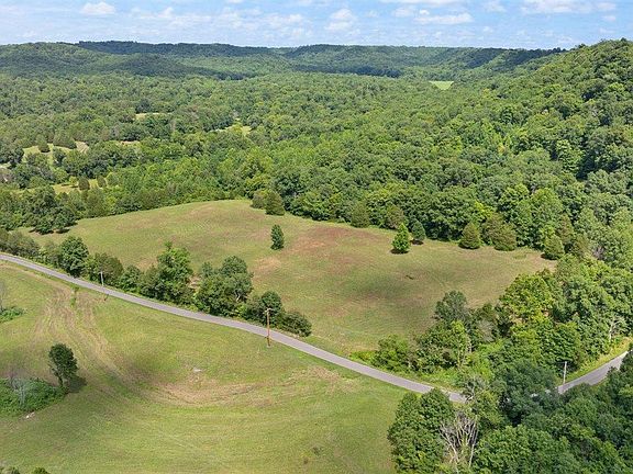 3rd image of 328 Dug Hill Rd
