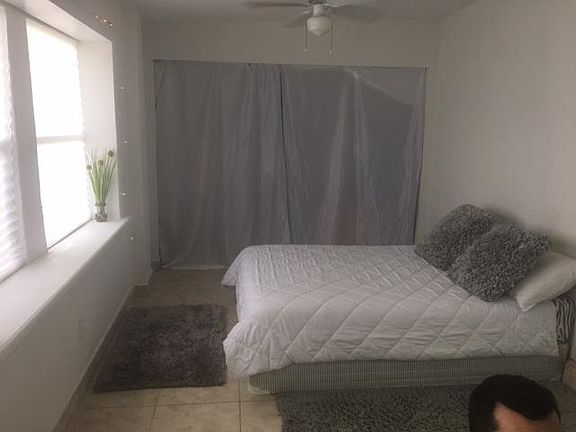 3rd image of 2550 NW 42nd Ave