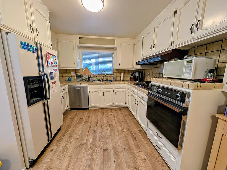 4453 Ranchero Dr — Photo 12