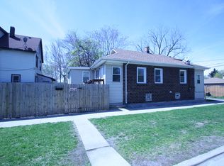 2100 Desplaines St, Blue Island, IL 60406