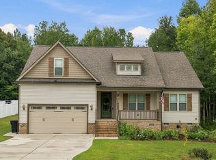 111 Shagbark Ln, Zebulon, NC 27597