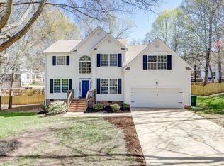 6 Brightleaf Ct, Simpsonville, SC 29680