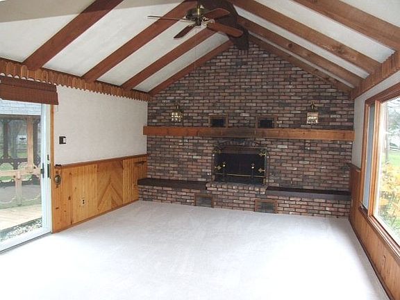 3rd image of 6140 Maplewood Dr