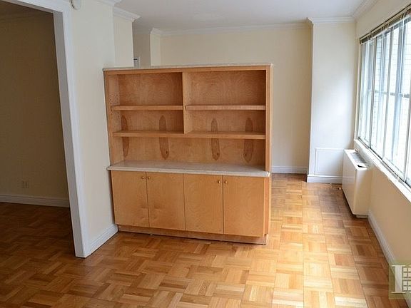 2nd image of 60 W 57th St APT 7M