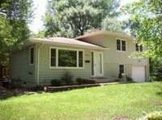 2912 Ross Rd, Ames, IA 50014