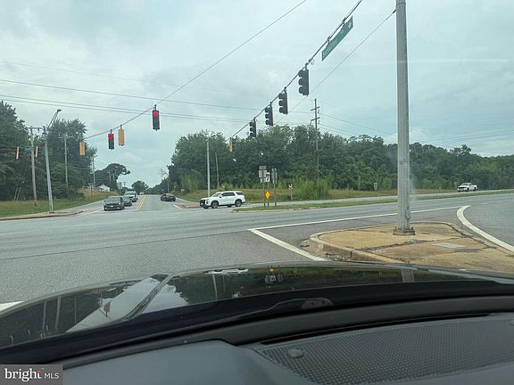 2nd image of 24699 Hollywood Rd