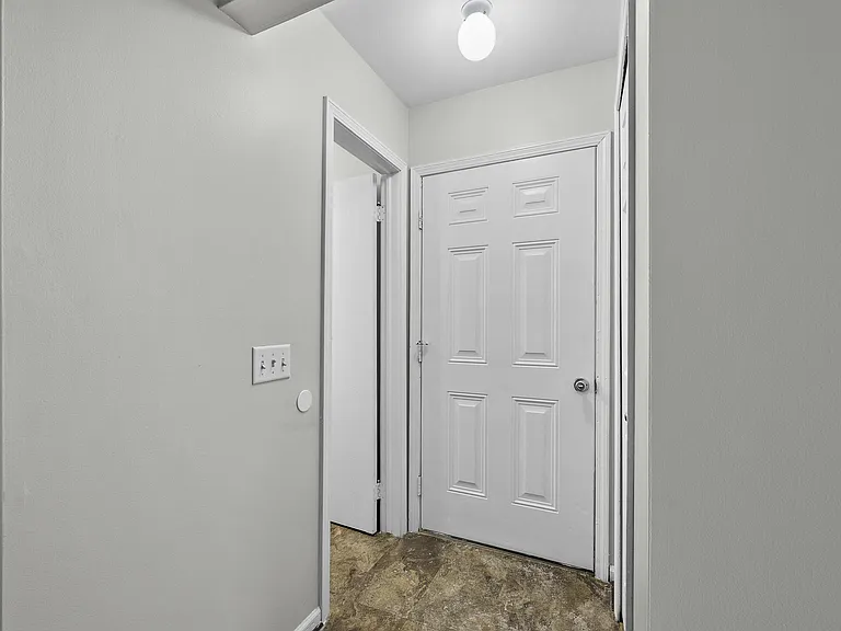 2245 S Commerce Rd — Photo 8