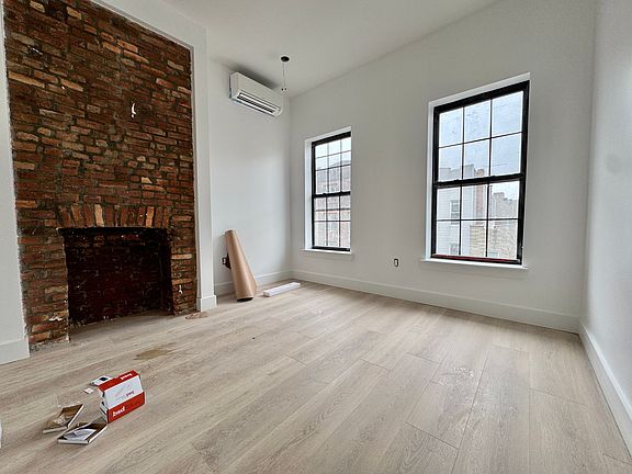 3rd image of 336 Manhattan Ave #3