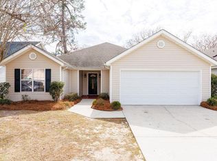 3261 Oak Garden Dr, Valdosta, GA 31605