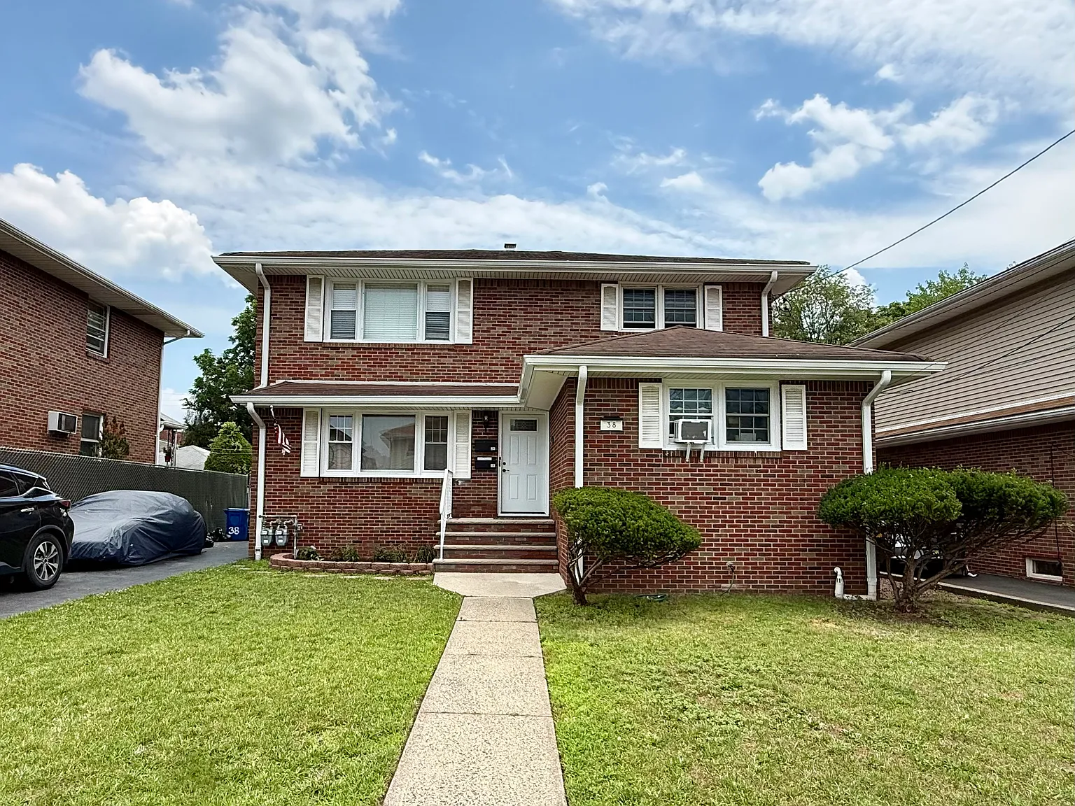 2 bed, $2,300 — Photo 1
