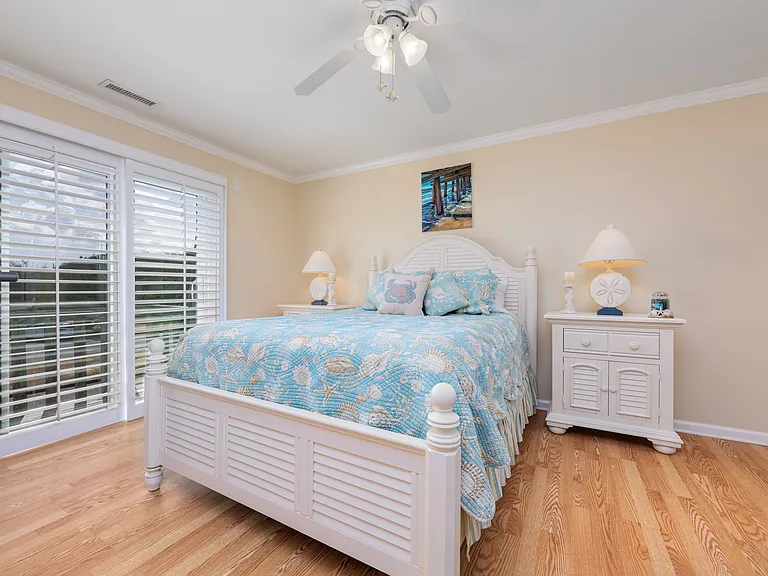 Seahorse Ct — Photo 10