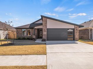 3244 Pagoda Pead Dr, Yukon, OK 73099