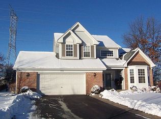 766 Providence Ln, Crystal Lake, IL 60012