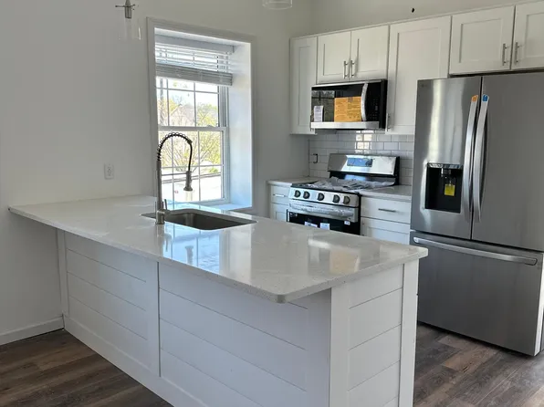 102 Clements Bridge Rd #B, Barrington, NJ 08007