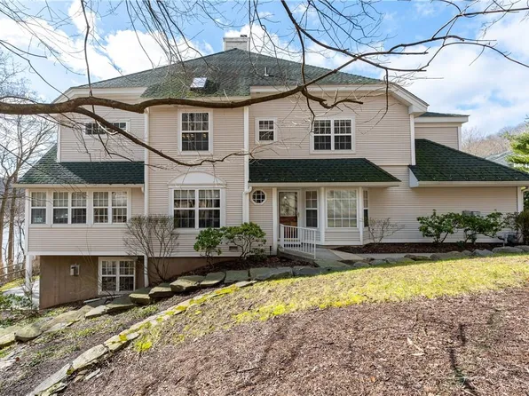 84 Lake Marie Lane, Bedford Hills, NY 10507