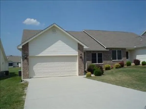 39 Woodgate Ln, Crossville, TN 38571