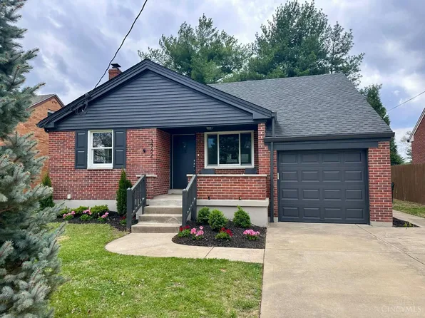 3762 N Broadlawn Cir, Cincinnati, OH 45236