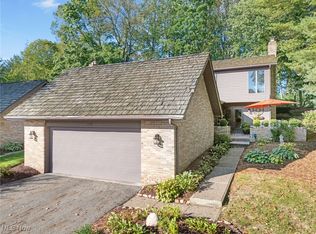 6102 Cedar Ln NW, Canton, OH 44708