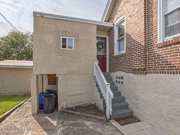 5th image of 311 Jefferson St