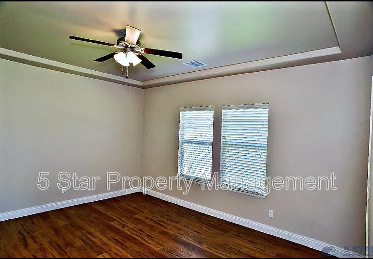 2200 Willie Mier St — Photo 25