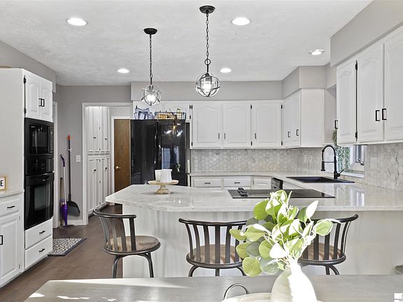 5th image of 1234 Limerick Rd