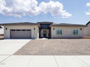 2394 Enchanted Knoll Ln, El Paso, TX 79911
