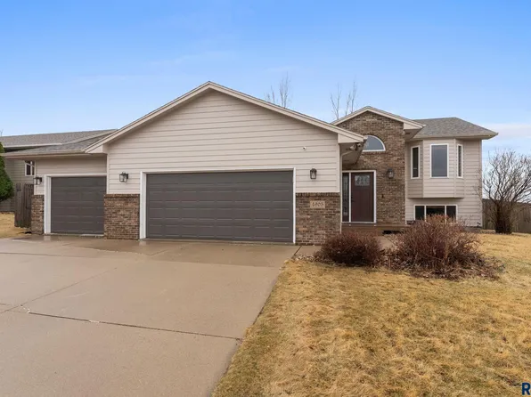 4605 W Kathleen St, Sioux Falls, SD 57107