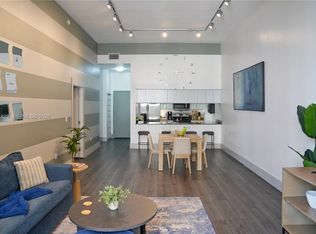 1200 Brickell Bay Dr APT 1406, Miami, FL 33131