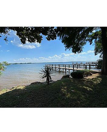 5th image of 1933 Marina Rd